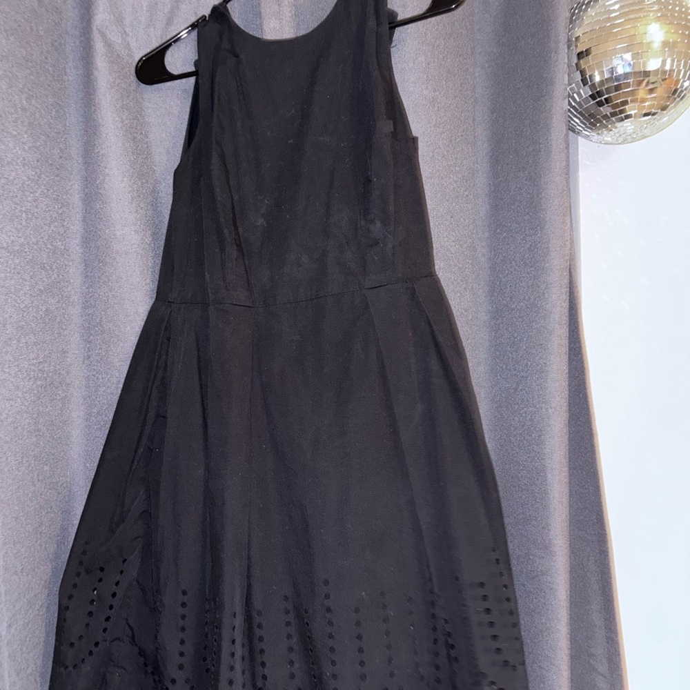 Elegant Black Sleeveless Dress